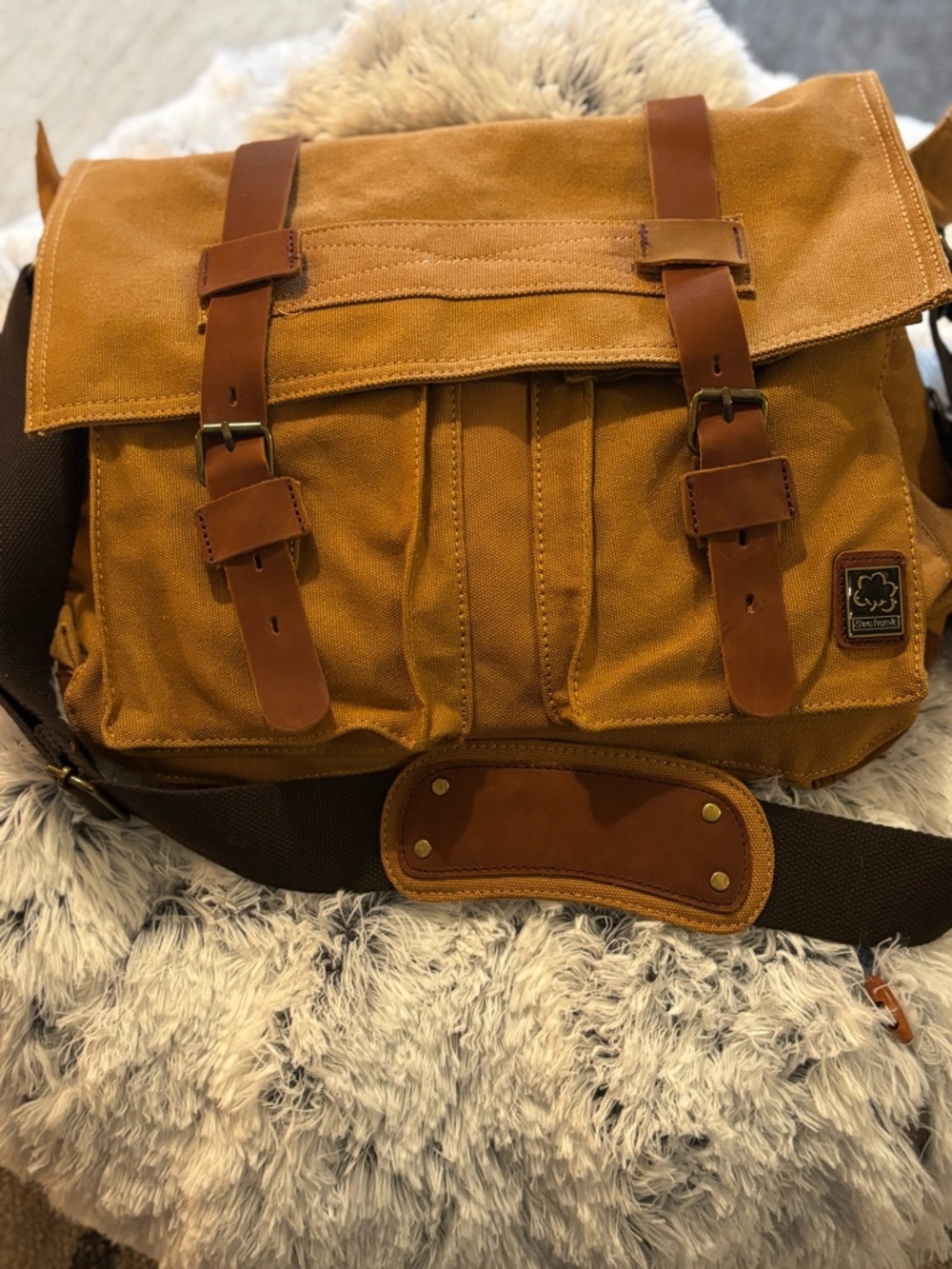 Seretvank vintage canvas messenger bag Brown